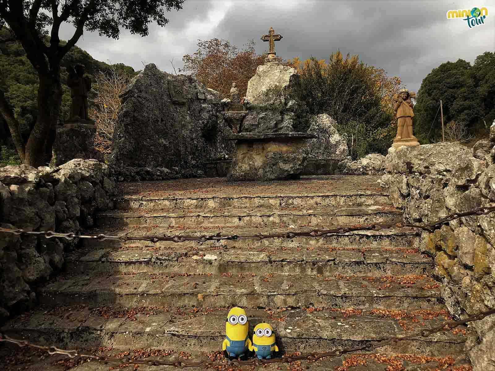 Monumento a la Virgen del Puy