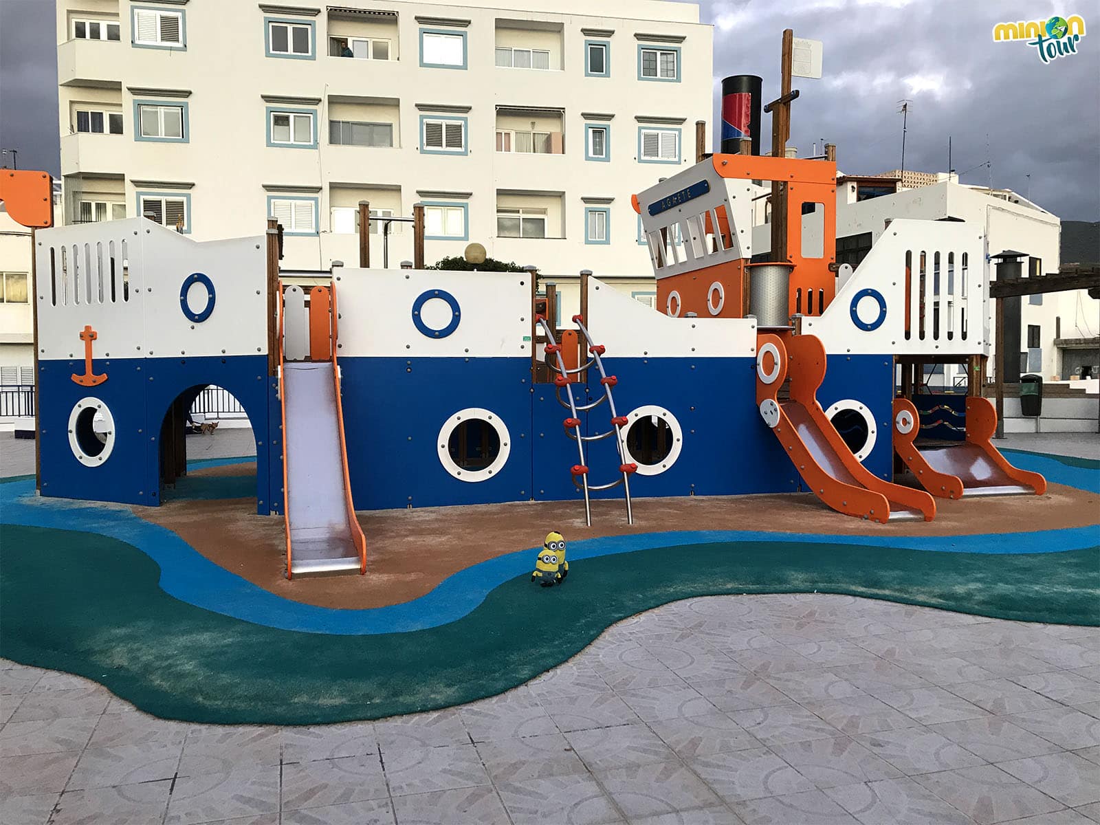 Parque infantil en Puerto de las Nieves