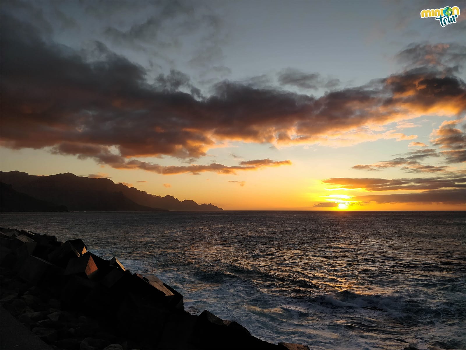 Anochecer en Puerto de las Nieves, fin de nuestra ruta por el norte de Gran Canaria