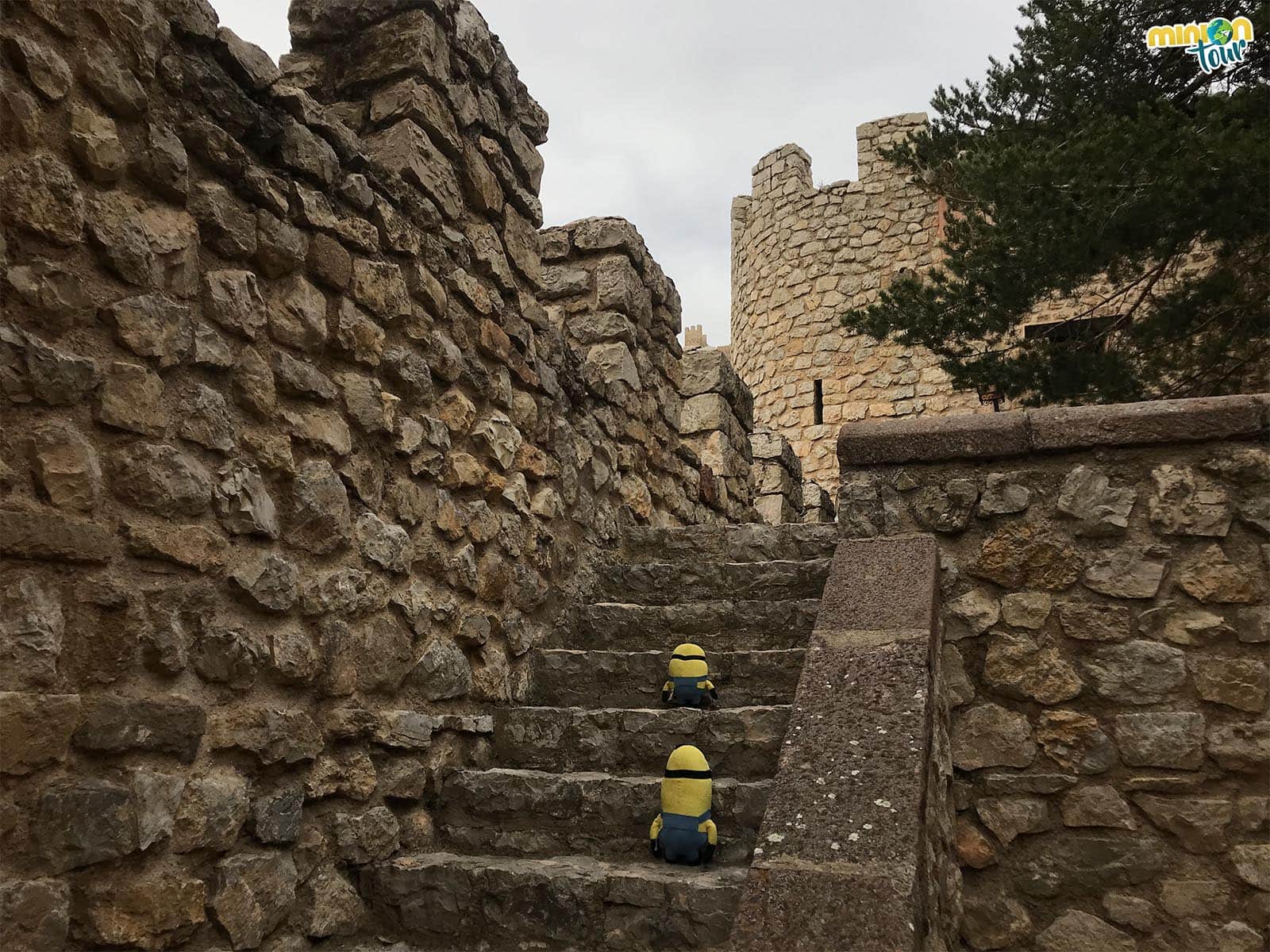 Escaleras de las murallas de Albarracín