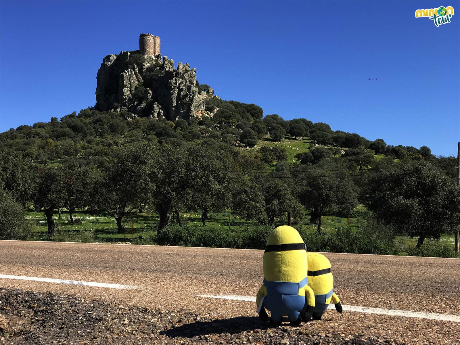 Vista del Castillo de Almorchón, otra parada en nuestra ruta por la Comarca de La Serena