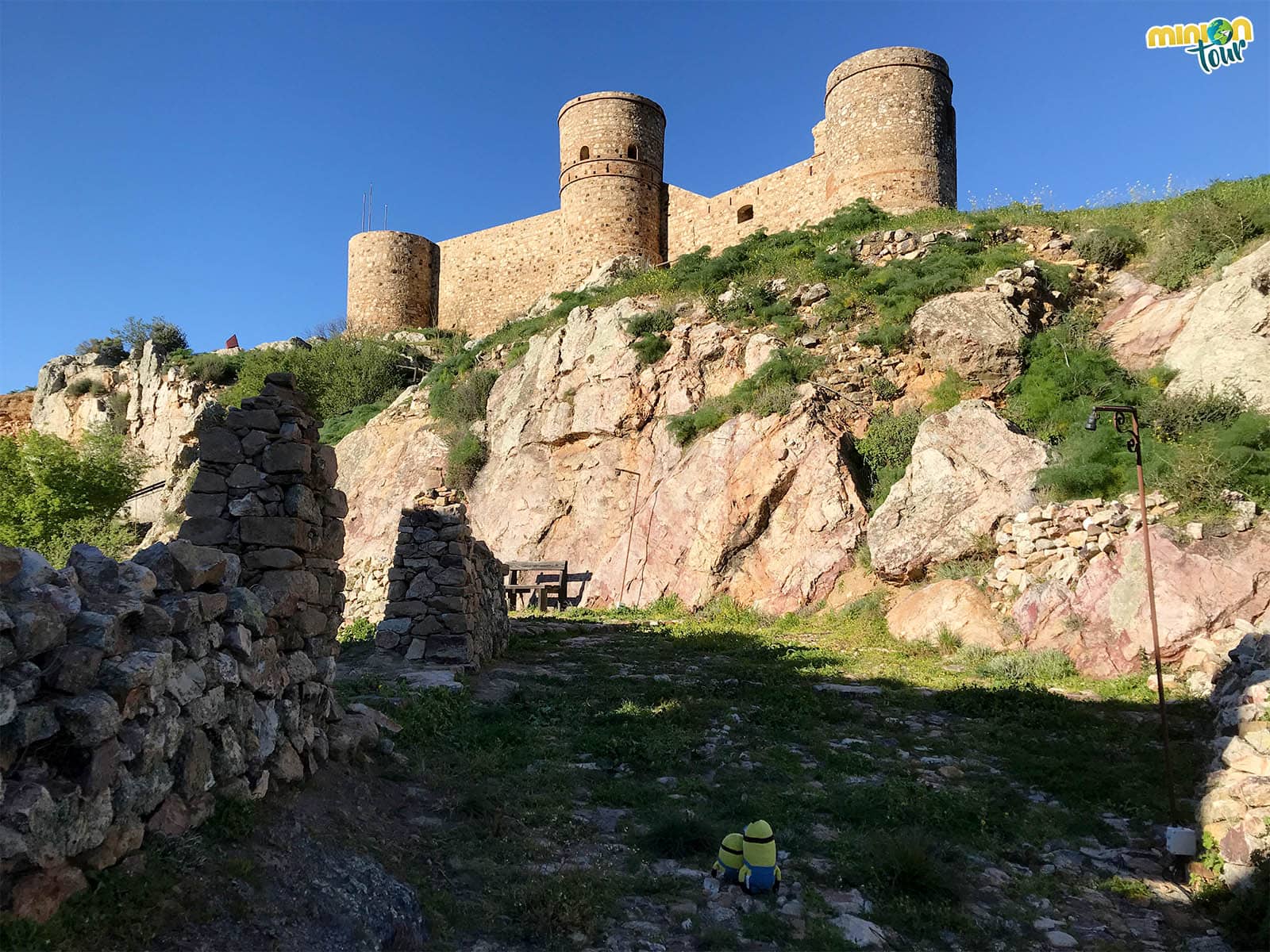 Subiendo a la cima del Castillo de Capilla