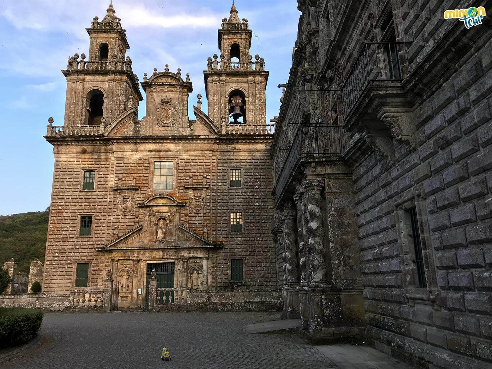 Cotilleando los exteriores de Monasterio de Oseira