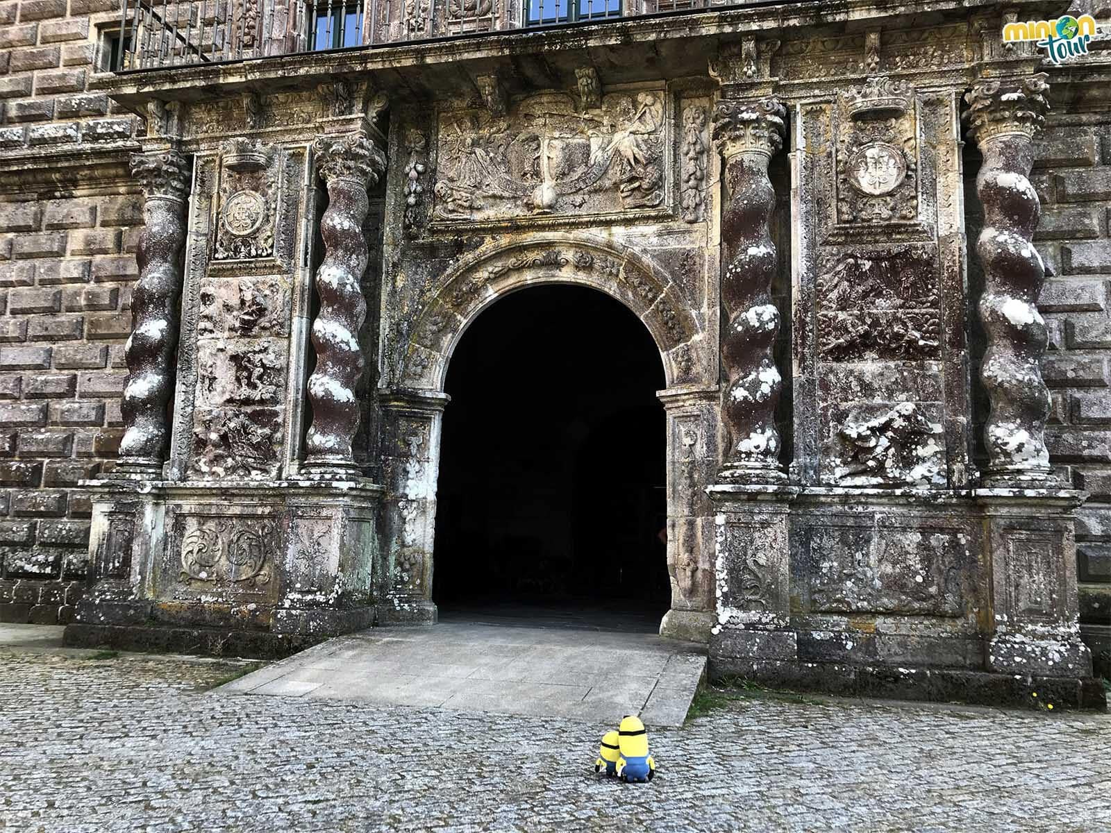 Los Minions de visita en el Monasterio de Oseira