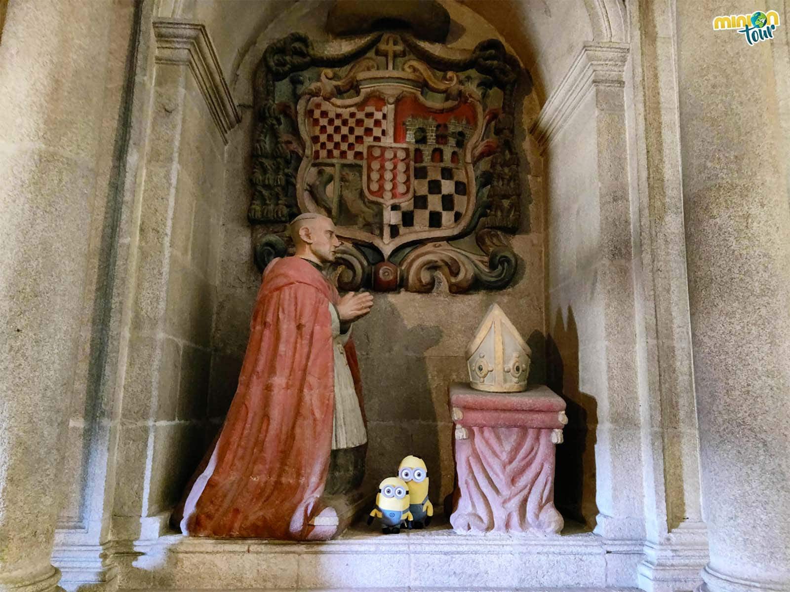 El sepulcro del obispo Sarmiento en el Santuario de la Virgen de los Remedios de Mondoñedo