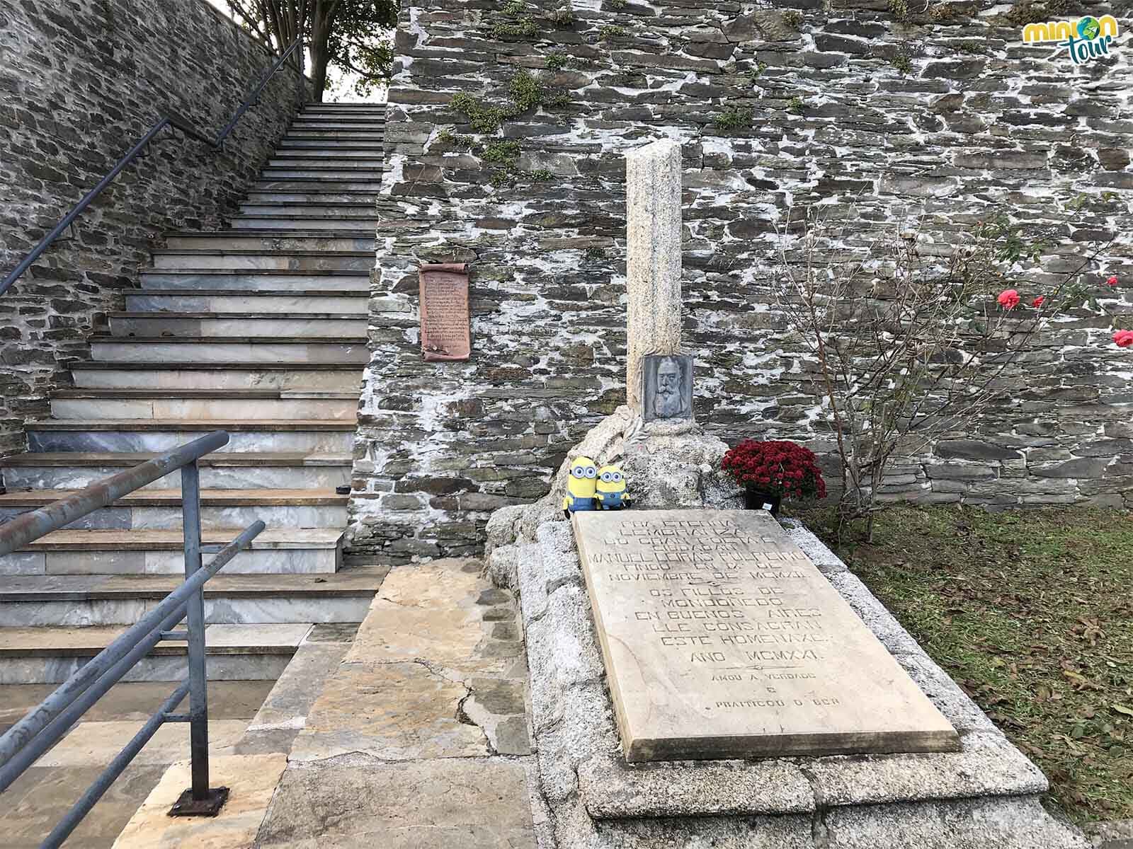 Manuel Leiras Pulpeiro está enterrado en la zona de los ateos del cementerio