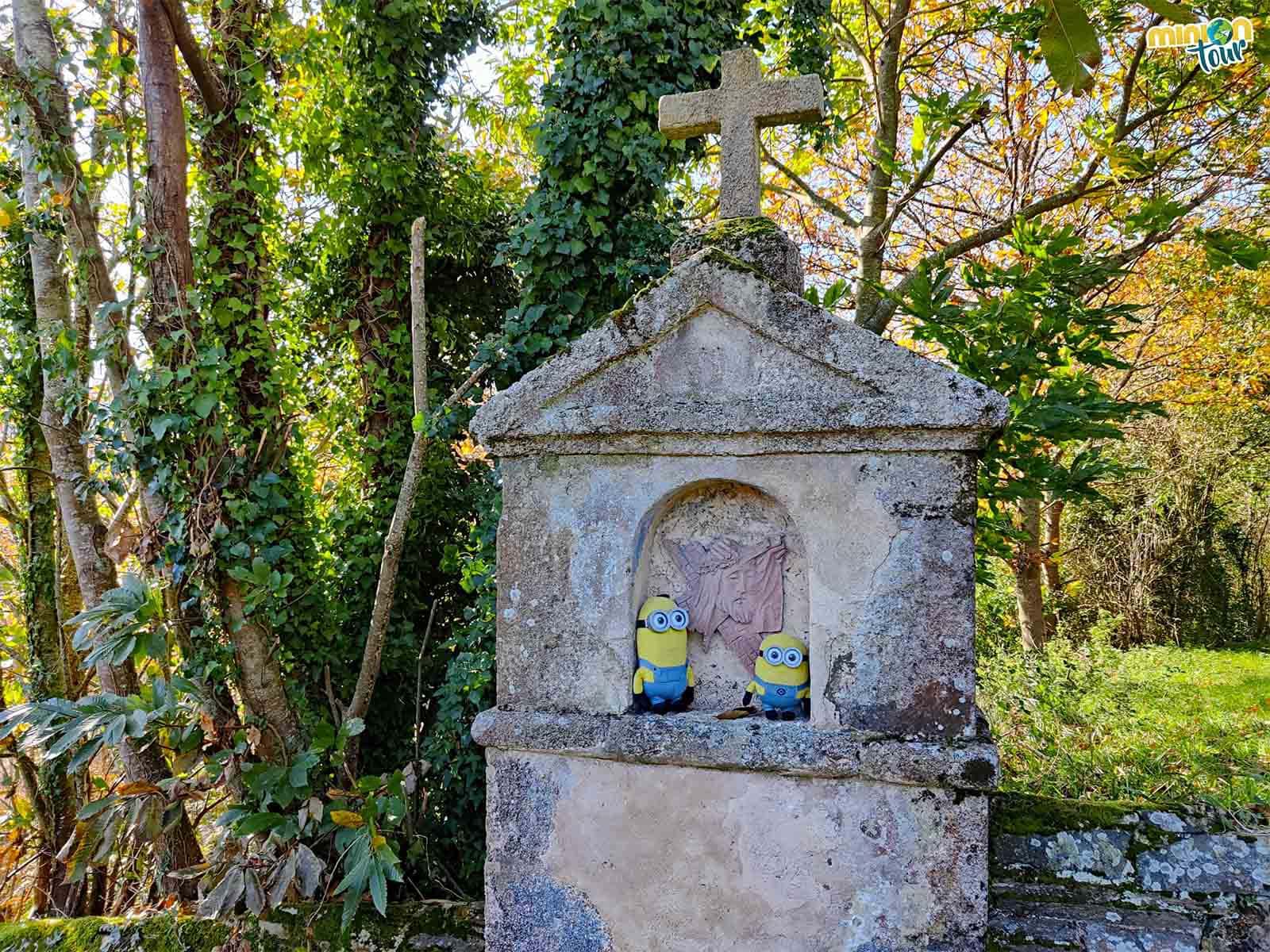 En uno de los pasos del viacrucis de Os Picos en Mondoñedo