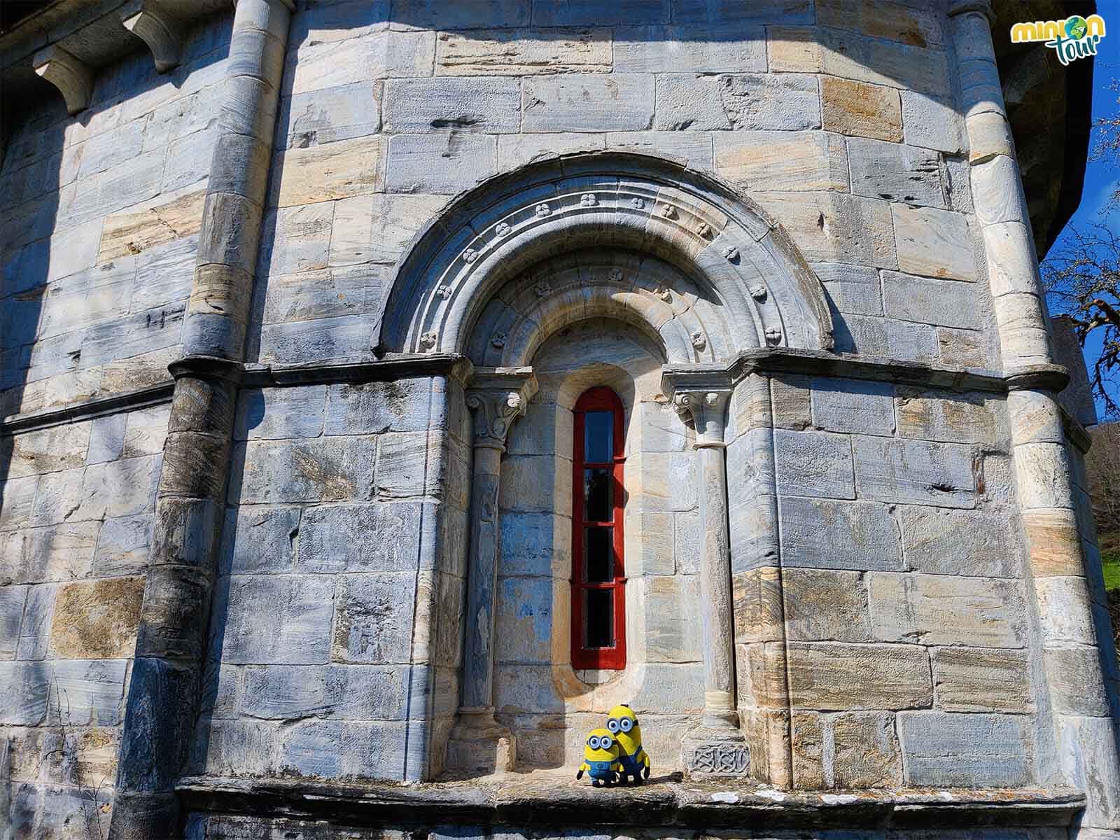 El ábside es otra cosa curiosa de la Iglesia de San Pedro Fiz de Hospital do Incio