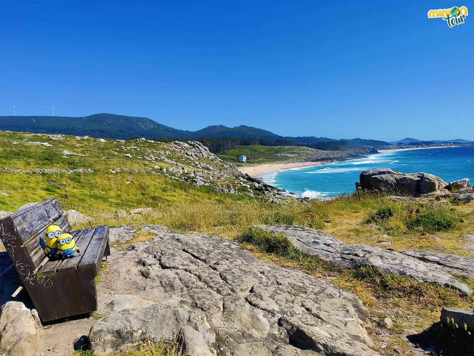 Esa playa que está ahí al fondo es la de Area Longa