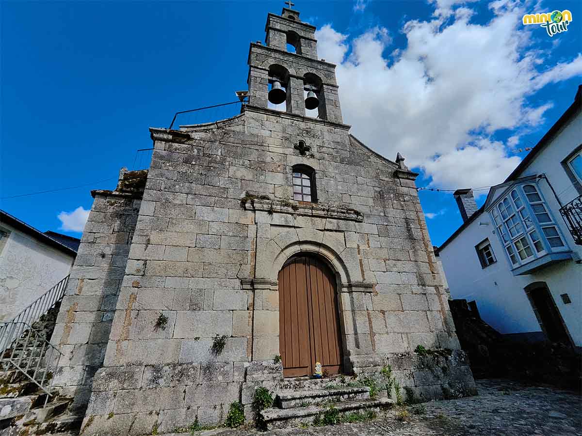 Hemos encontrado la iglesia del pueblo