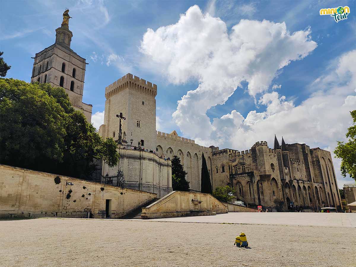 El Palacio de los Papas de Avignon impresiona