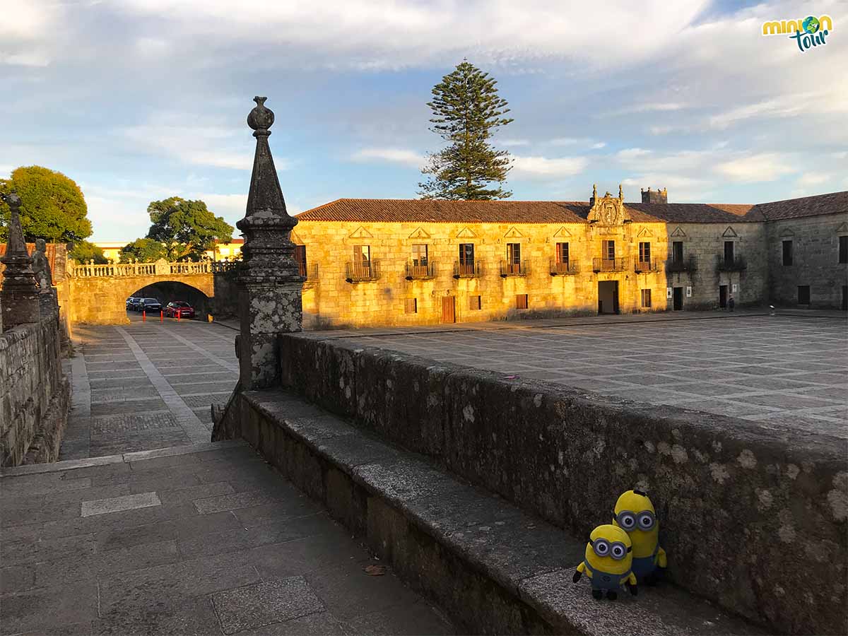 Esta plaza es uno de los sitios que tienes que ver en Cambados