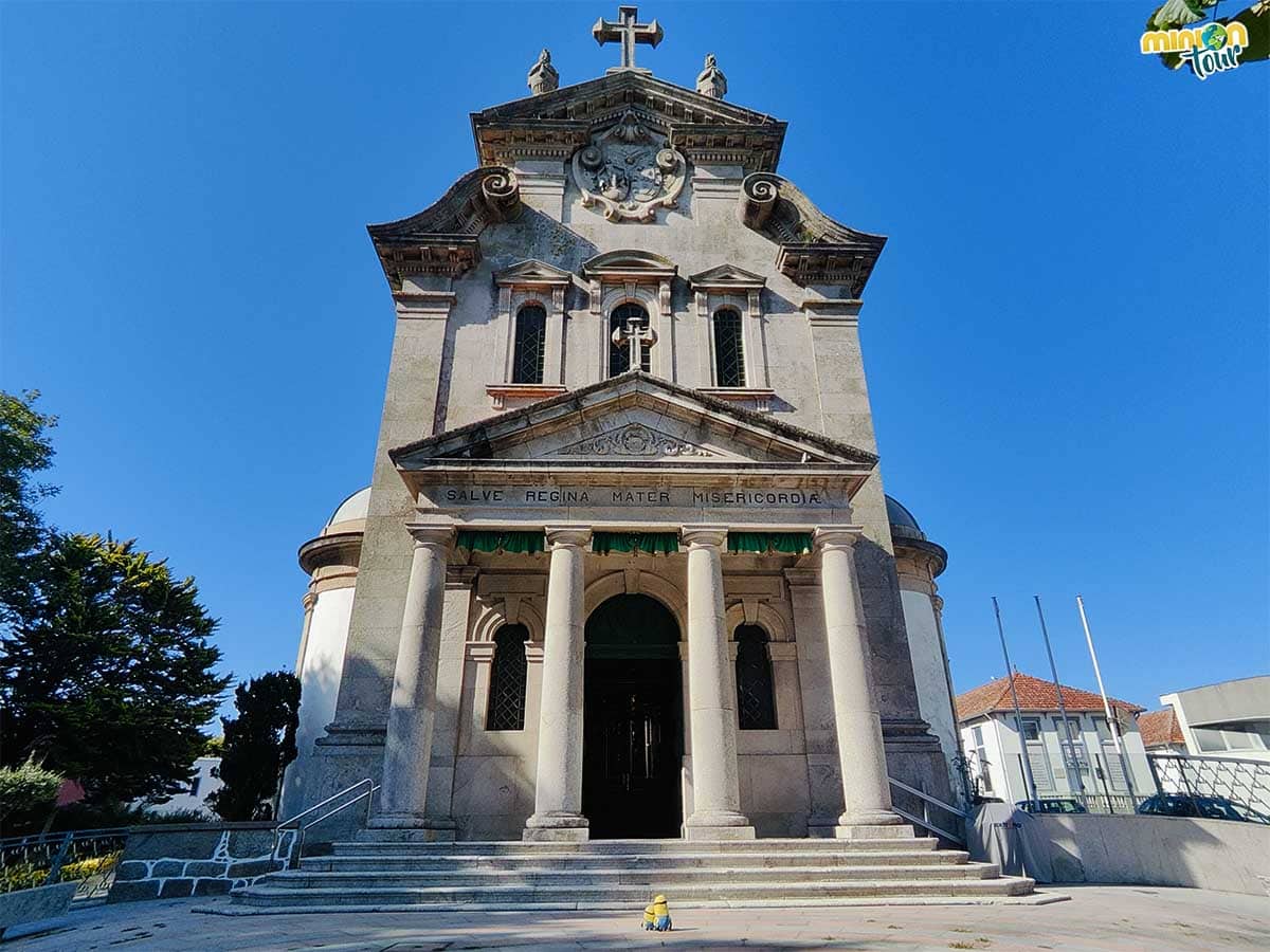 Esta iglesia parece un templo griego