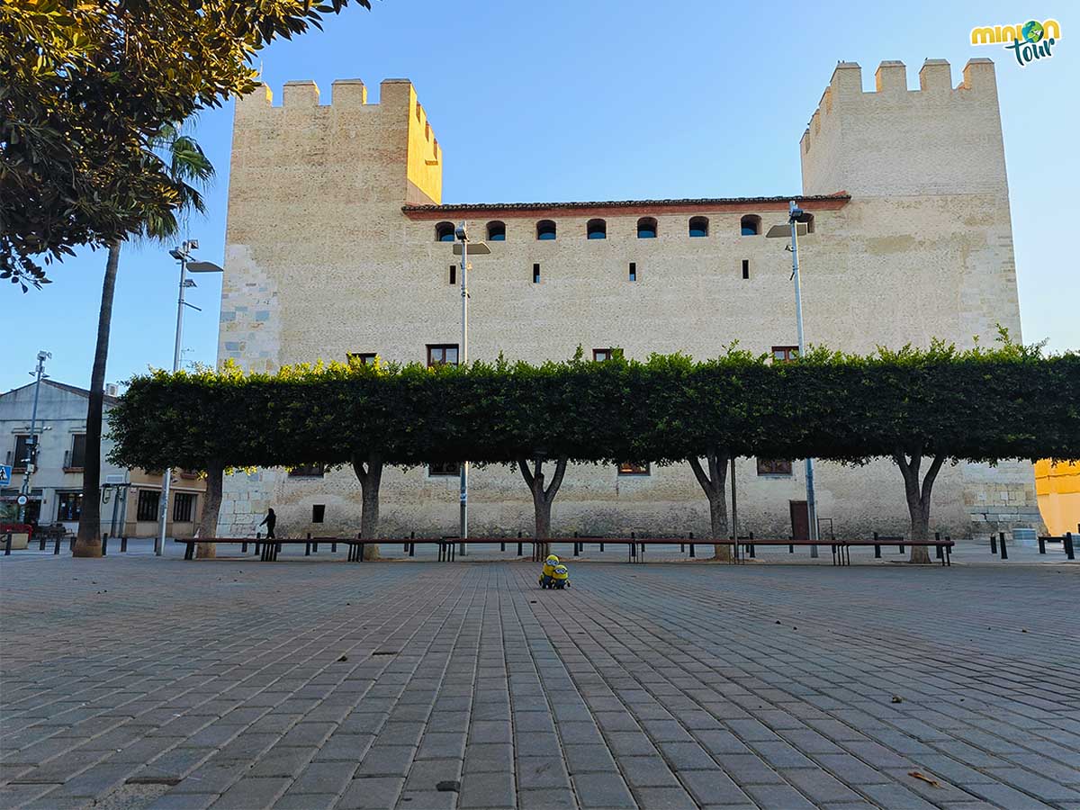 El castillo es un sitio ideal para empezar tu visita por Alaquàs