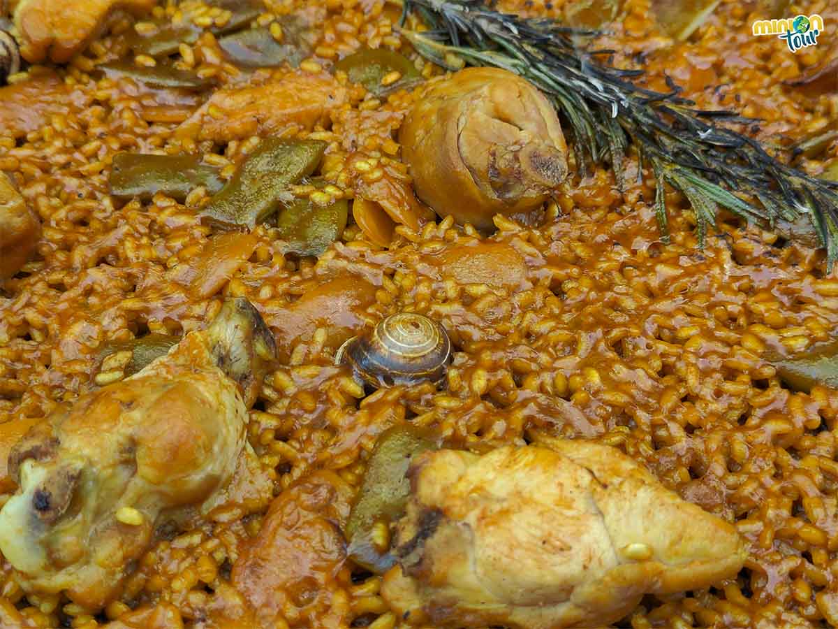 En Alaquàs tienes que probar la paella valenciana