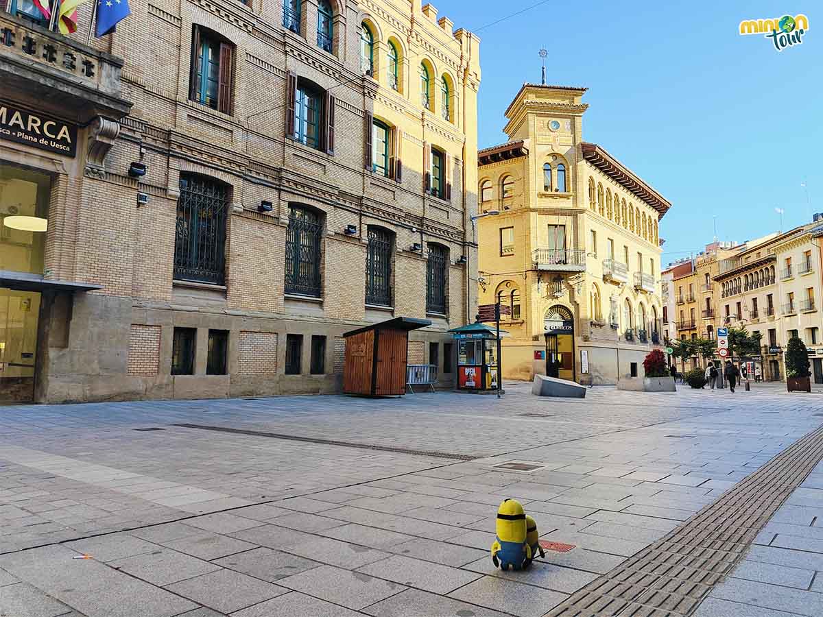 Dos Minions te cuentan qué ver en Huesca ciudad