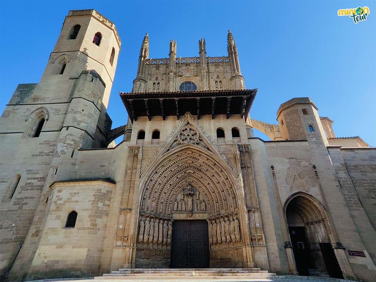 La catedral es uno de los imprescindibles que ver en Huesca